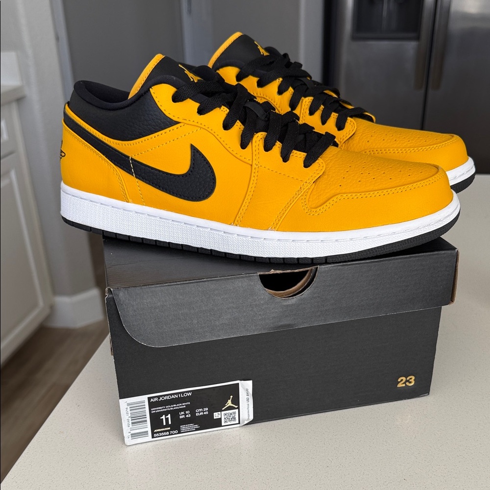 Nike Air Jordan Low - Yellow and Black Sneakers